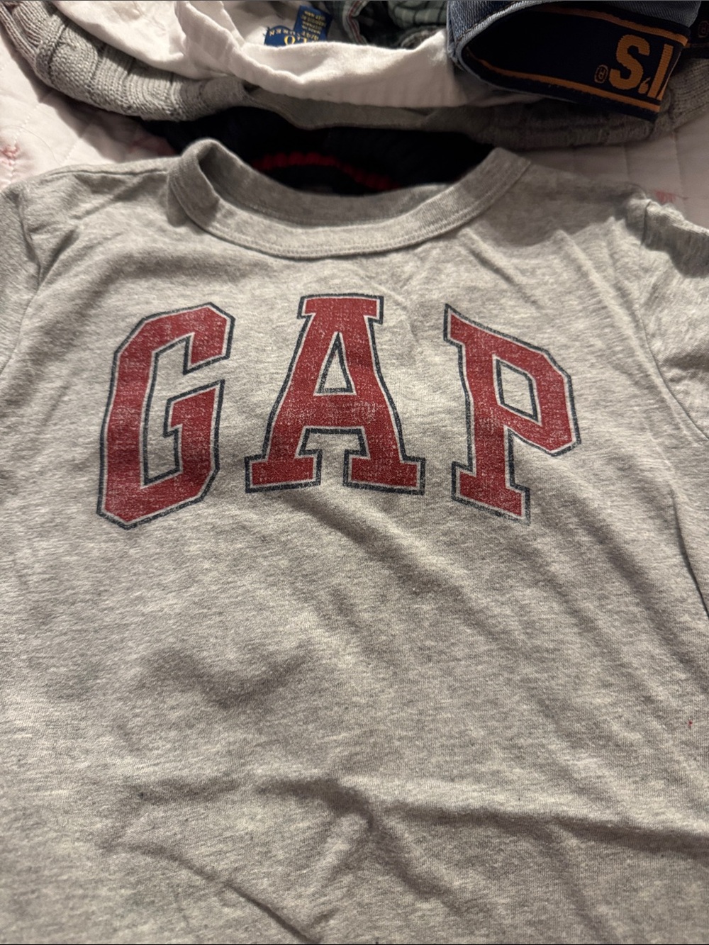 GAP Heather Gray Short Sleeve Tee with Red Logo
